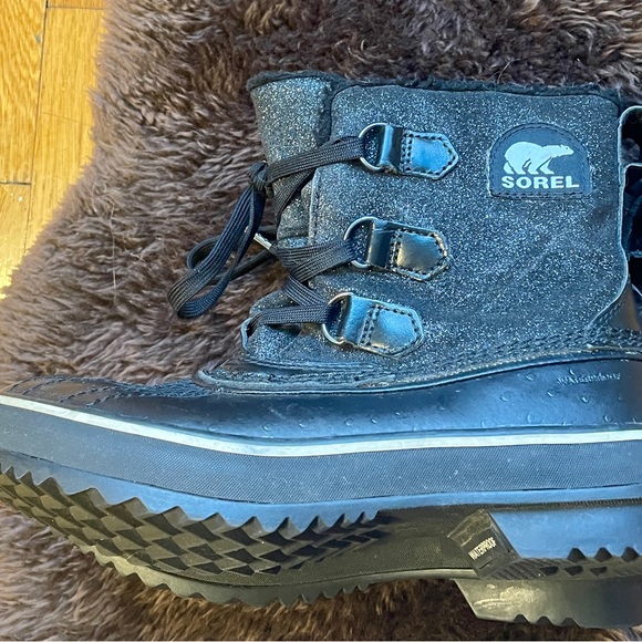 SOREL 'Tivoli' Waterproof black sparkle Boot - Size 6 Excellent Condition - Picture 3 of 8